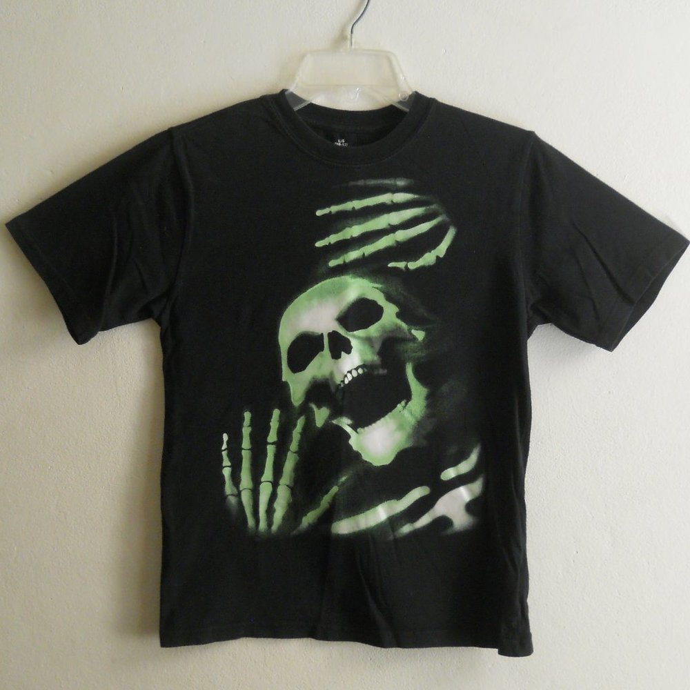 Halloween-Ready Skull T Shirt, Black Glow in the Dark, Kids Size L (10-12)